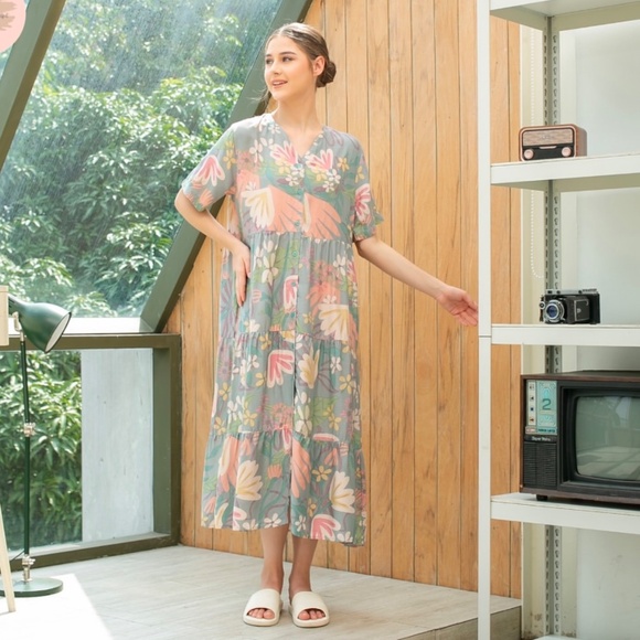 Button Front Dress , Simple Dress with Pocket, Floral Summer dress - Picture 2 of 10